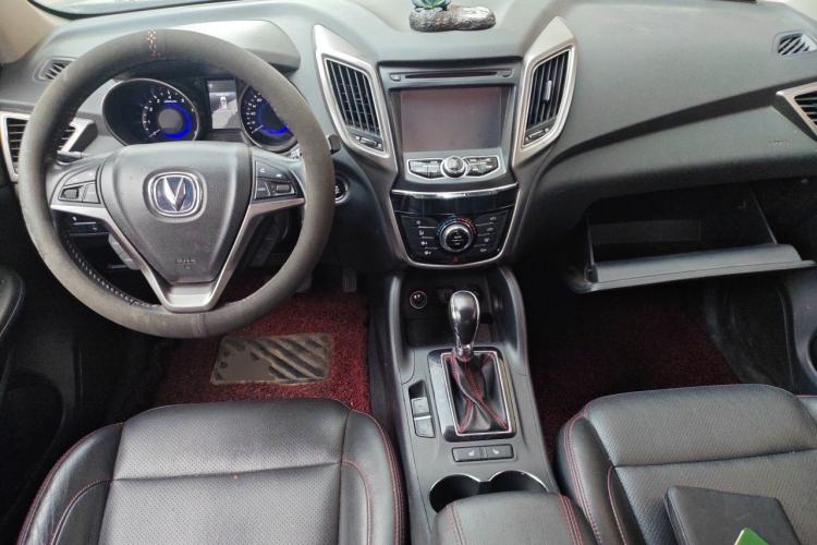 Used CHANGAN CS75 2014 1.8T Automatic Fashion Model China IV Standard Center Console