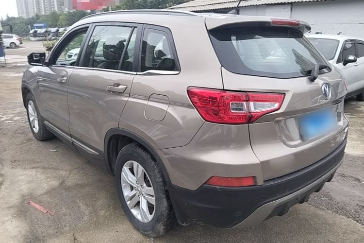 Used CHANGAN CS75 2014 1.8T Automatic Elite Model China IV Standard Exterior 2