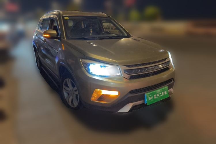 Used CHANGAN CS75 2014 1.8T Automatic Elite Version China V Standard Front Right 45 Deg