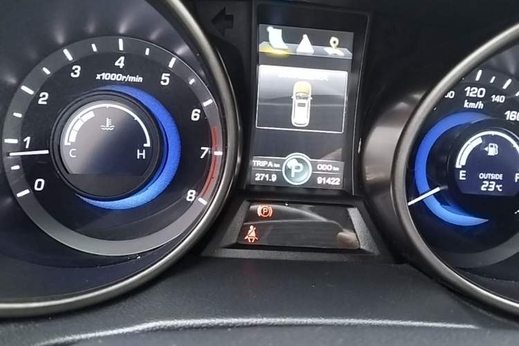 Used CHANGAN CS75 2014 1.8T Automatic Elite Model China IV Standard Instrument Cluster