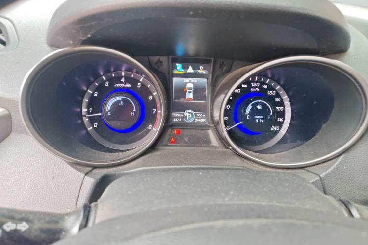 Used CHANGAN CS75 2014 1.8T Automatic Fashion Model China IV Standard Instrument Cluster
