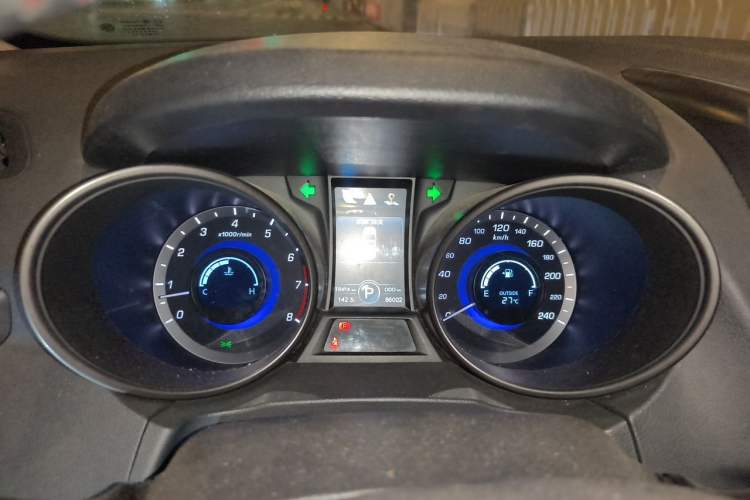 Used CHANGAN CS75 2014 1.8T Automatic Elite Version China V Standard Instrument Cluster