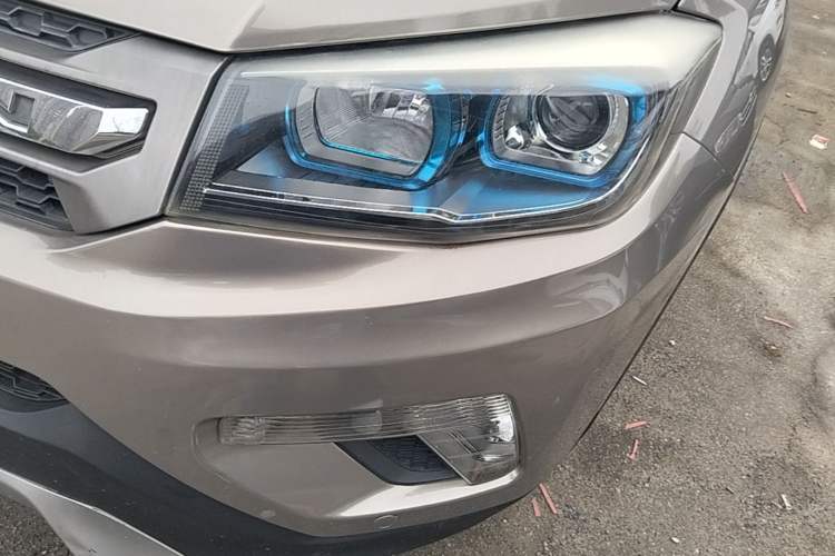 Used CHANGAN CS75 2014 1.8T Automatic Elite Model China IV Standard Left Front Headlight