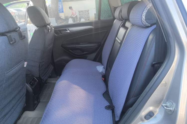 Used CHANGAN CS75 2014 1.8T Automatic Elite Version China V Standard Left Rear Seat