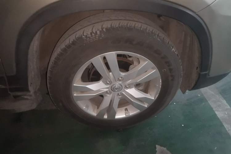 Used CHANGAN CS75 2014 1.8T Automatic Prestige Model China IV Standard Right Front Wheel Hub