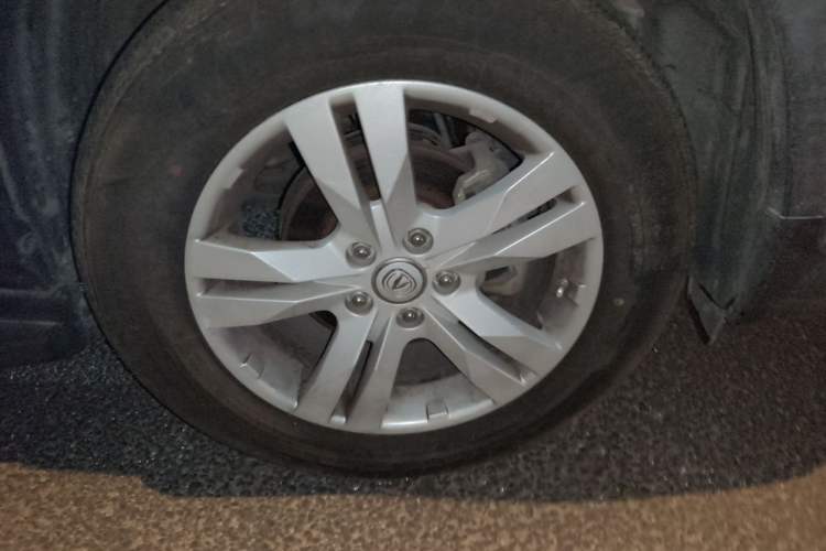 Used CHANGAN CS75 2014 1.8T Automatic Elite Version China V Standard Right Front Wheel Hub