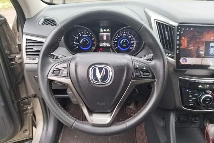 Used CHANGAN CS75 2014 1.8T Automatic Elite Model China IV Standard Steering Wheel