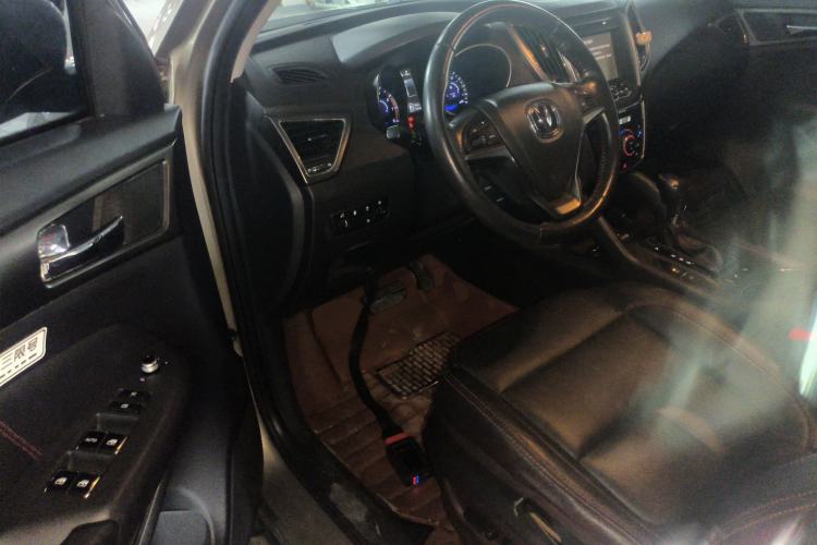 Used CHANGAN CS75 2014 1.8T Automatic Prestige Model China IV Standard Driver Seat