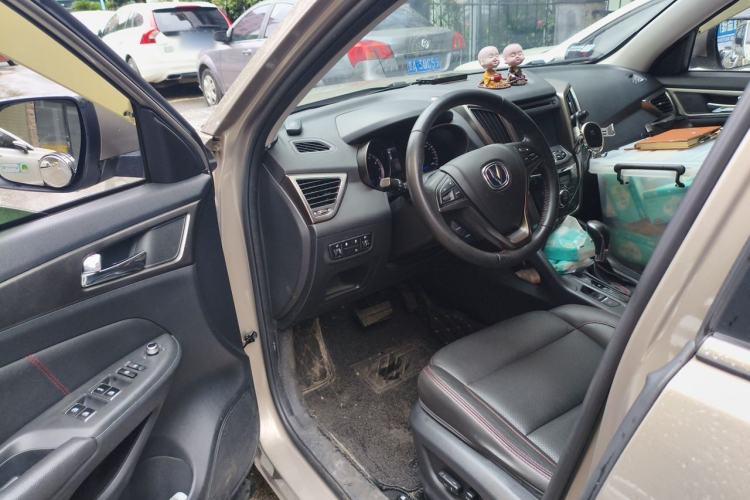Used CHANGAN CS75 2014 1.8T Automatic Prestige Model China IV Standard Driver Seat