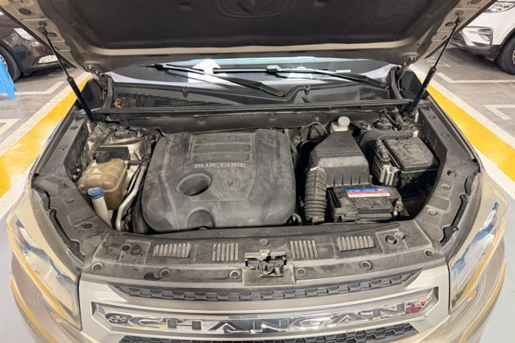 Used CHANGAN CS75 2014 1.8T Automatic Elite Model China IV Standard Engine Bay