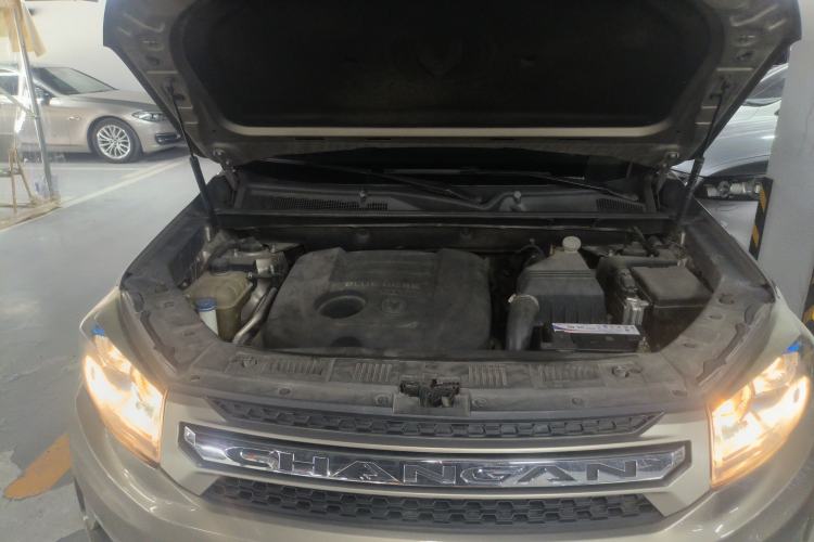Used CHANGAN CS75 2014 1.8T Automatic Prestige Model China IV Standard Engine Bay