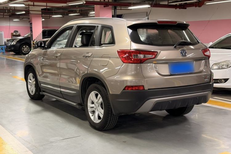 Used CHANGAN CS75 2014 1.8T Automatic Elite Model China IV Standard Exterior 3