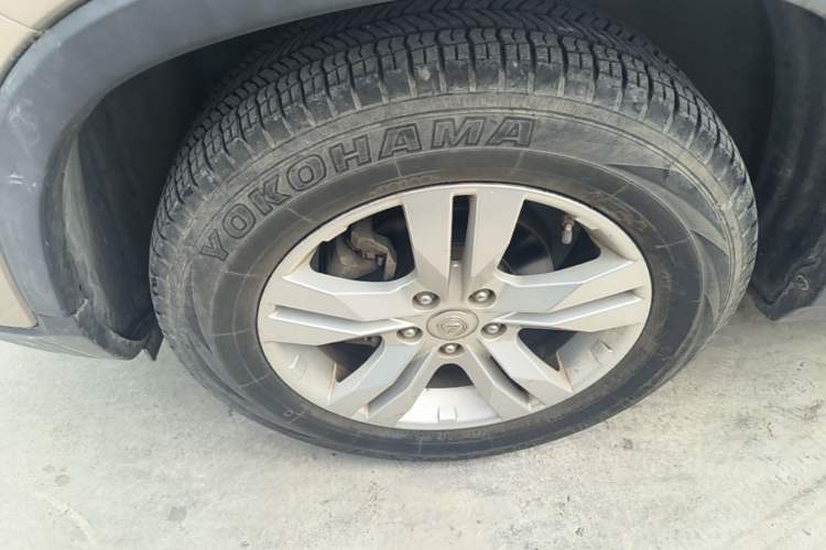 Used CHANGAN CS75 2014 1.8T Automatic Elite Model China IV Standard Exterior 4