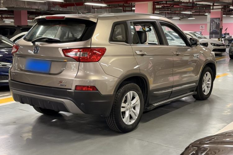 Used CHANGAN CS75 2014 1.8T Automatic Elite Model China IV Standard Exterior 5