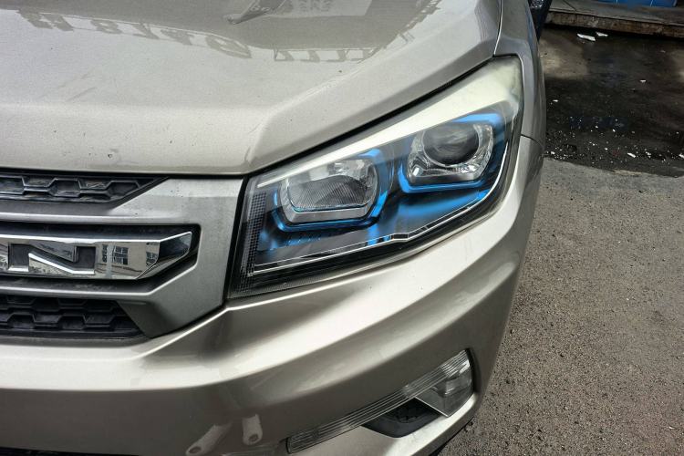 Used CHANGAN CS75 2014 1.8T Automatic Elite Model China IV Standard Exterior 6