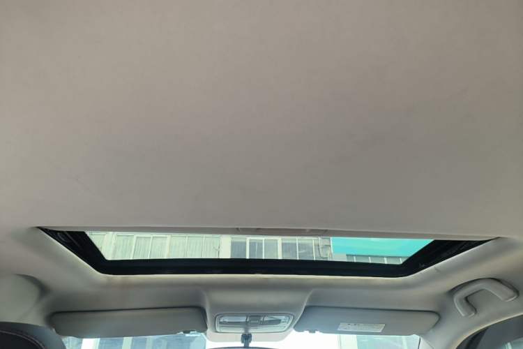 Used CHANGAN CS75 2014 1.8T Automatic Elite Model China IV Standard Headliner