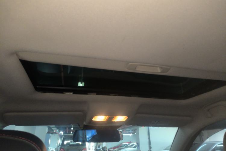 Used CHANGAN CS75 2014 1.8T Automatic Prestige Model China IV Standard Headliner