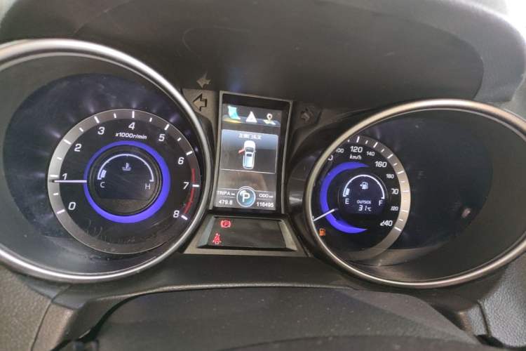 Used CHANGAN CS75 2014 1.8T Automatic Elite Model China IV Standard Instrument Cluster