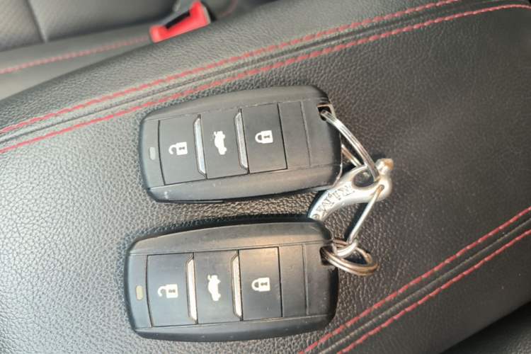 Used CHANGAN CS75 2014 1.8T Automatic Elite Model China IV Standard Interior 1
