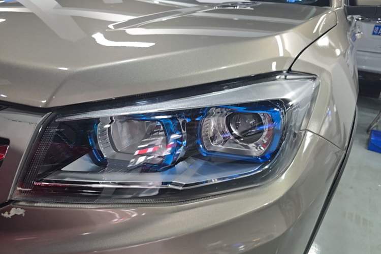 Used CHANGAN CS75 2014 2.0L Manual Luxury Version China IV Standard Left Front Headlight