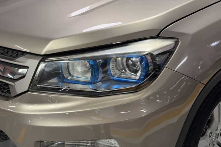 Used CHANGAN CS75 2014 1.8T Automatic Elite Model China IV Standard Left Front Headlight