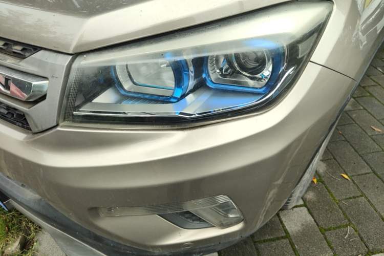 Used CHANGAN CS75 2014 1.8T Automatic Elite Version China V Standard Left Front Headlight