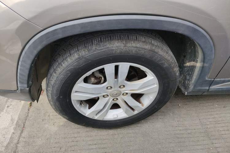 Used CHANGAN CS75 2014 1.8T Automatic Elite Version China V Standard Left Front Wheel Hub