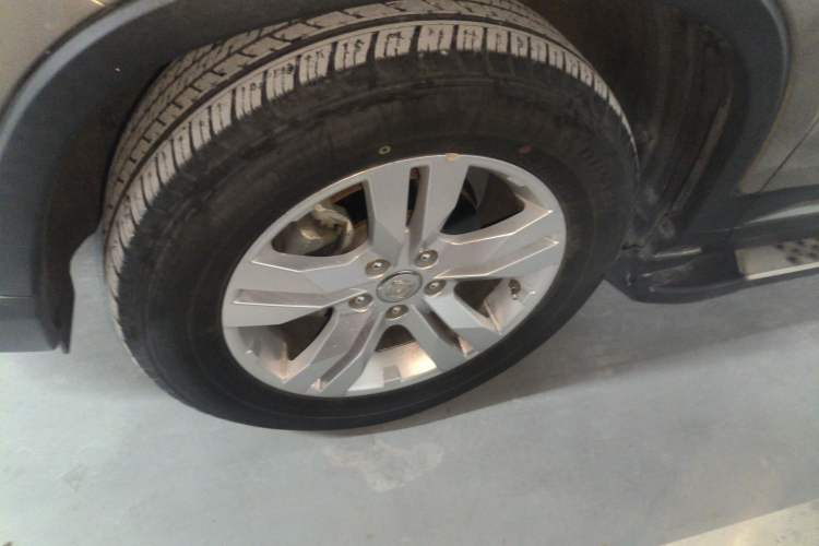 Used CHANGAN CS75 2014 1.8T Automatic Prestige Model China IV Standard Left Front Wheel Hub
