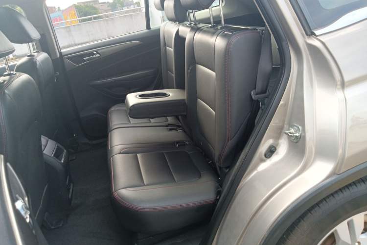 Used CHANGAN CS75 2014 2.0L Manual Luxury Version China IV Standard Left Rear Seat