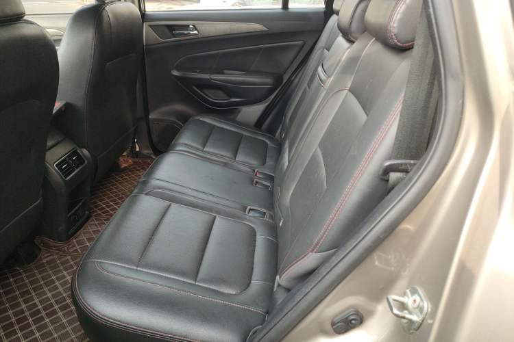 Used CHANGAN CS75 2014 1.8T Automatic Elite Version China V Standard Left Rear Seat