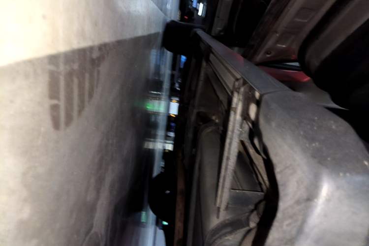 Used CHANGAN CS75 2014 1.8T Automatic Elite Model China IV Standard Left Side Sill