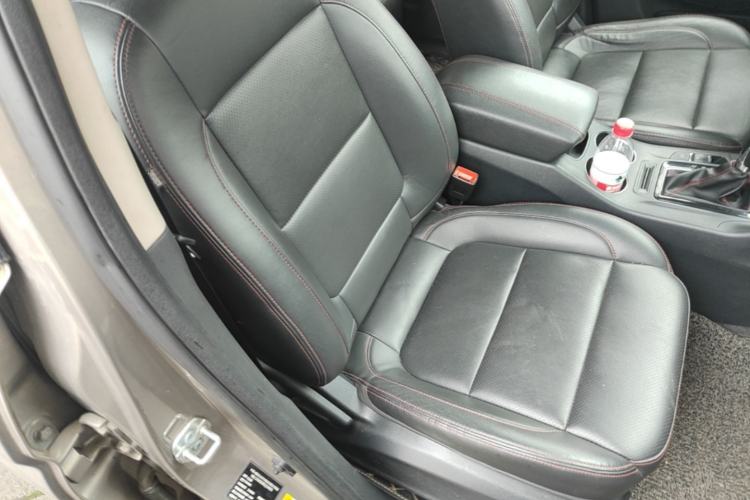 Used CHANGAN CS75 2014 1.8T Automatic Elite Version China V Standard Right Front Seat