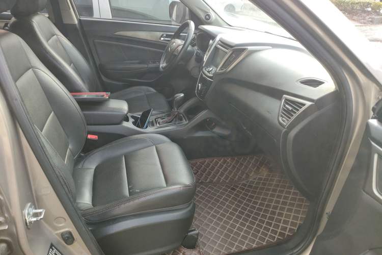 Used CHANGAN CS75 2014 1.8T Automatic Elite Version China V Standard Right Front Seat