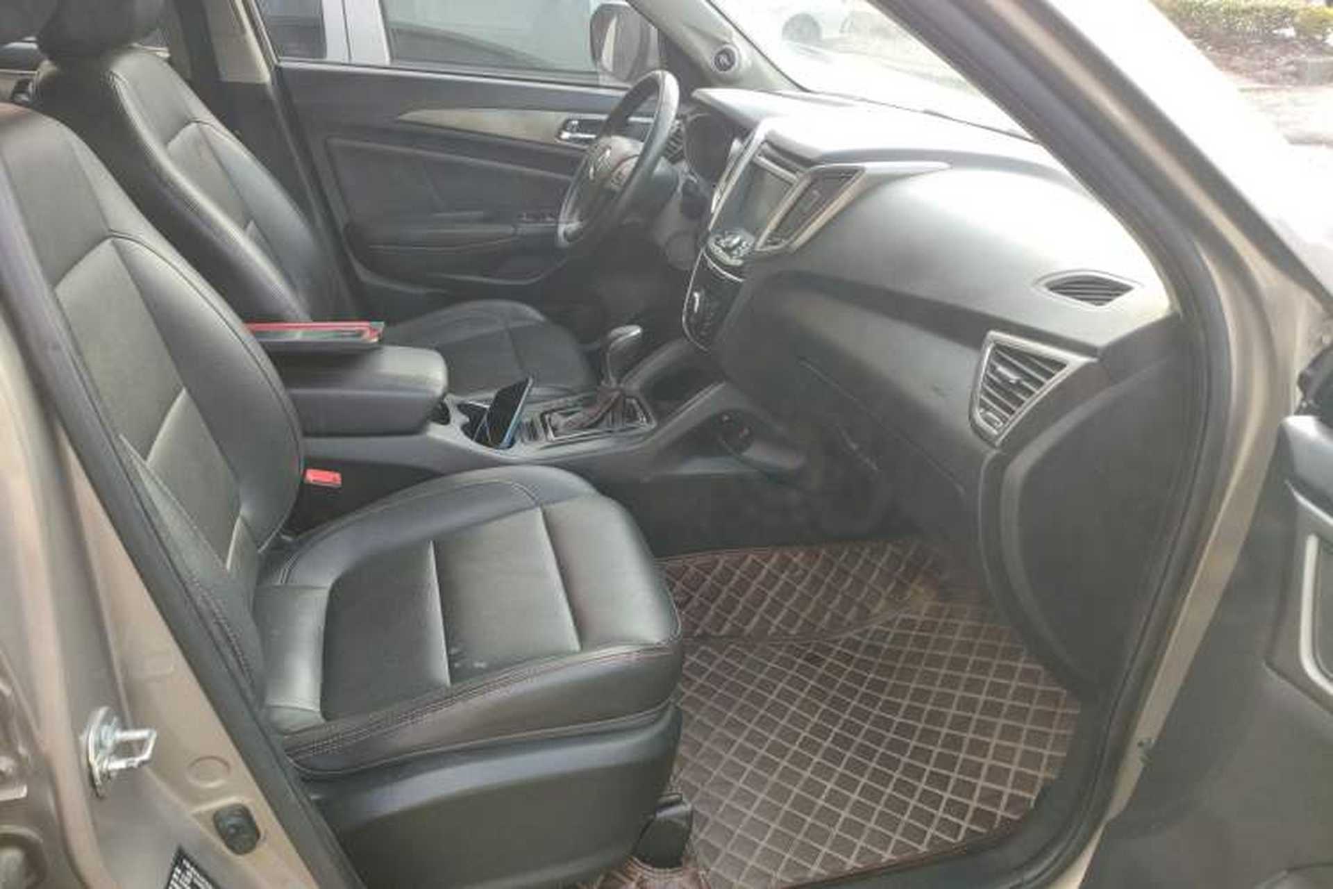 Used CHANGAN CS75 2014 1.8T Automatic Elite Version China V Standard Right Front Seat