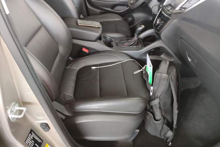 Used CHANGAN CS75 2014 1.8T Automatic Elite Model China IV Standard Right Front Seat