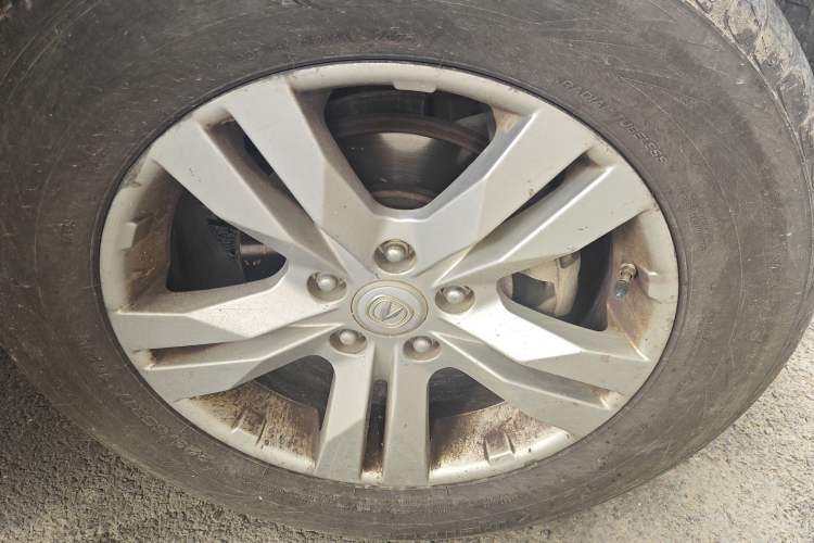 Used CHANGAN CS75 2014 2.0L Manual Luxury Version China IV Standard Right Front Wheel Hub