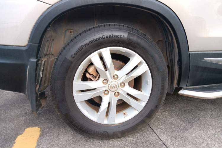 Used CHANGAN CS75 2014 2.0L Manual Luxury Version China IV Standard Right Rear Wheel Hub