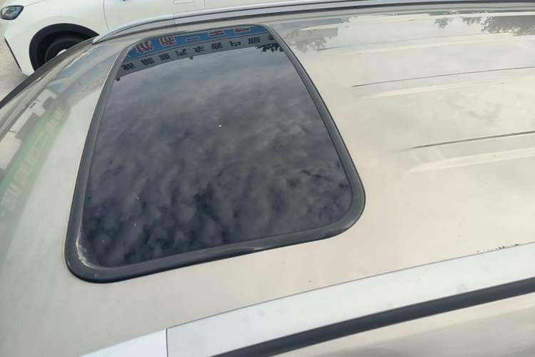 Used CHANGAN CS75 2014 1.8T Automatic Elite Model China IV Standard Roof