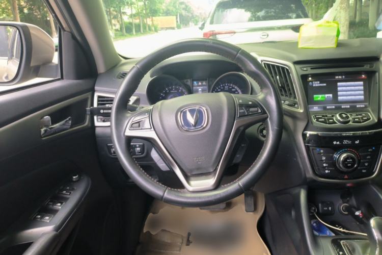 Used CHANGAN CS75 2014 1.8T Automatic Elite Model China IV Standard Steering Wheel