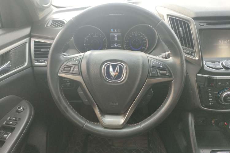 Used CHANGAN CS75 2014 1.8T Automatic Elite Version China V Standard Steering Wheel