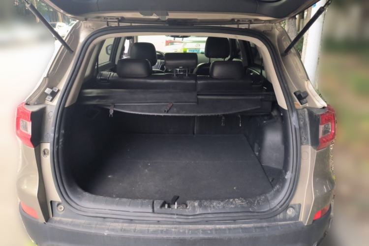 Used CHANGAN CS75 2014 1.8T Automatic Elite Model China IV Standard Trunk