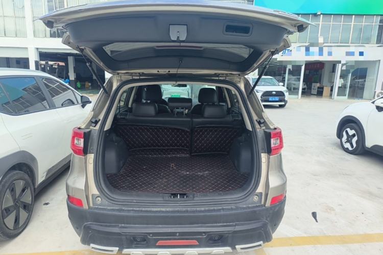 Used CHANGAN CS75 2014 1.8T Automatic Elite Model China IV Standard Trunk