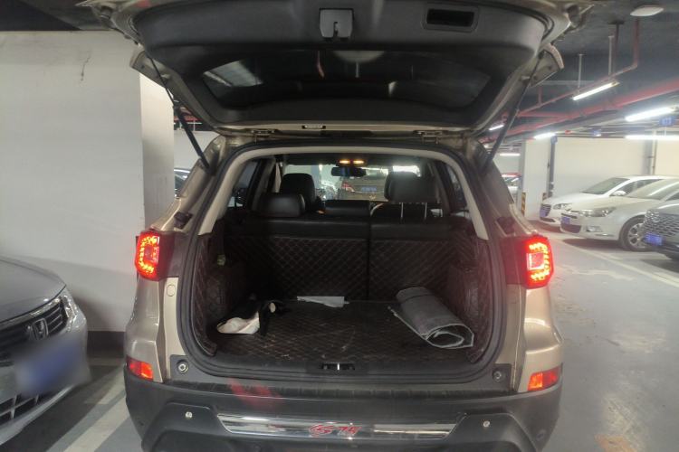 Used CHANGAN CS75 2014 1.8T Automatic Prestige Model China IV Standard Trunk