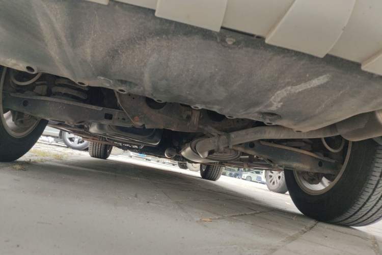 Used CHANGAN CS75 2014 2.0L Manual Luxury Version China IV Standard Chassis Rear