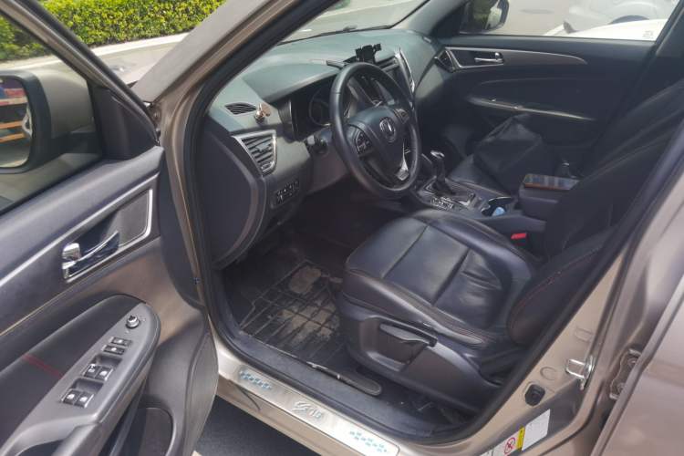 Used CHANGAN CS75 2014 1.8T Automatic Elite Model China IV Standard Driver Seat