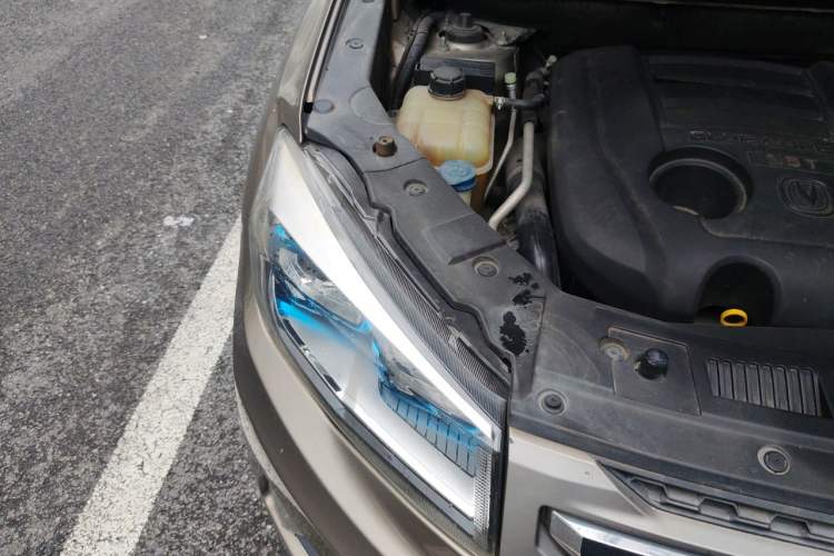 Used CHANGAN CS75 2014 1.8T Automatic Prestige Model China V Standard Engine Bay Right