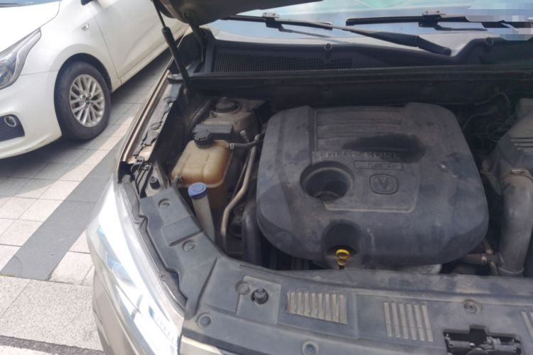 Used CHANGAN CS75 2014 1.8T Automatic Elite Model China IV Standard Engine Bay Right