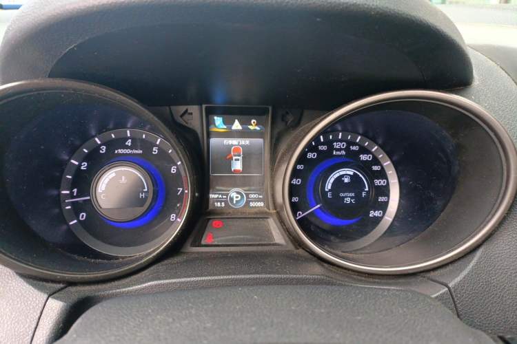 Used CHANGAN CS75 2014 1.8T Automatic Elite Version China V Standard Instrument Cluster