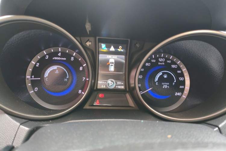Used CHANGAN CS75 2014 1.8T Automatic Prestige Model China V Standard Instrument Cluster