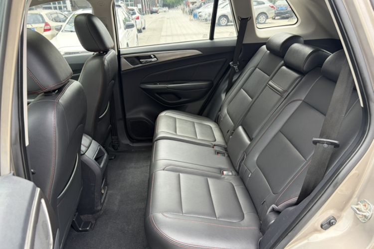 Used CHANGAN CS75 2014 2.0L Manual Leading Model China V Standard Interior 1